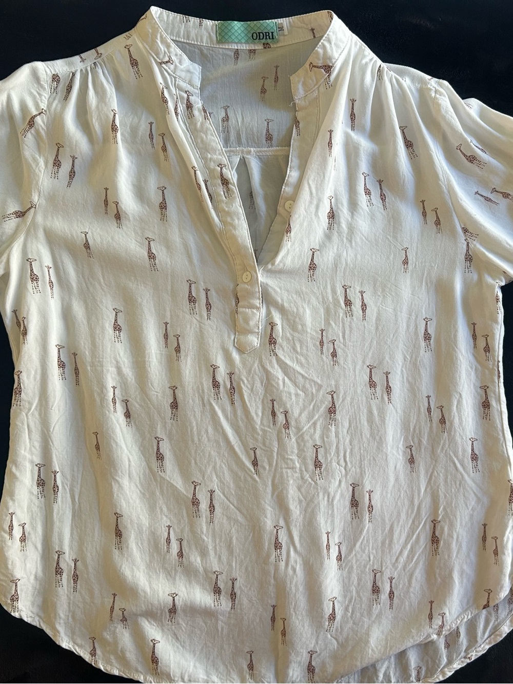 ODRI Quirky Giraffe Print Split Neck Long Sleeve Blouse White Size M